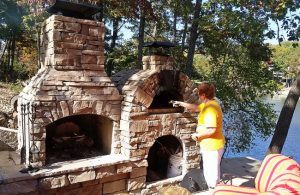 outdoor-pizza-oven-kitchen-pic
